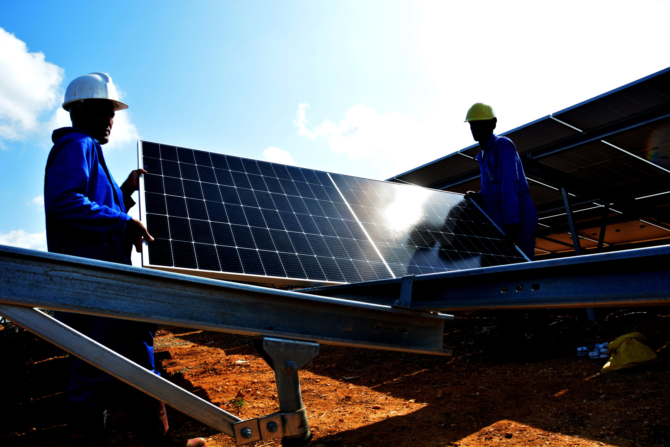 Sistemas de paneles solares en Cuba: ¿la solución a los apagones?