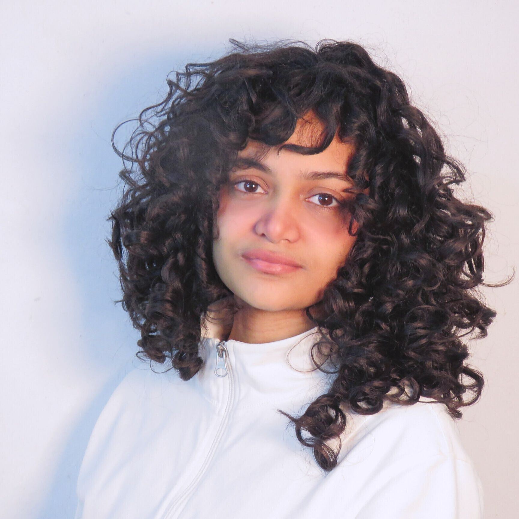 Ordenan reclusión domiciliaria a la influencer cubana Anna Bensi