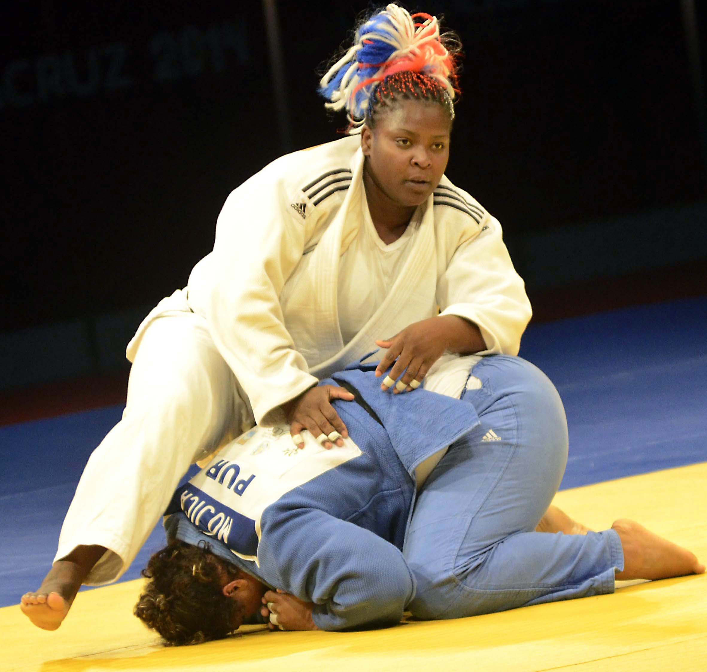 Idalys Ortiz entre atletas que aseguran no haber vendido sus medallas olímpicas