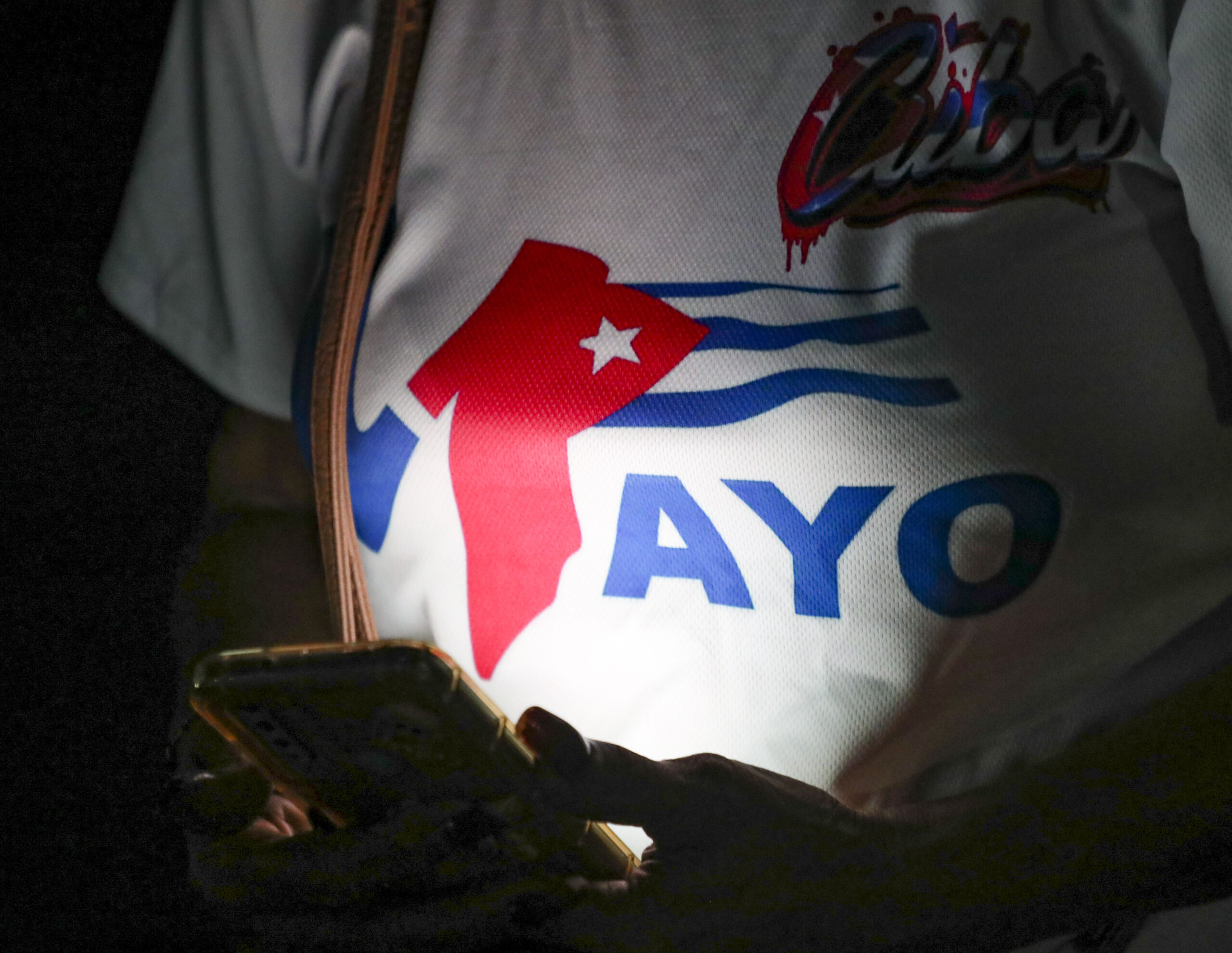 Primero de Mayo en Cuba: un «desfile multitudinario» entre consignas y crisis cotidiana