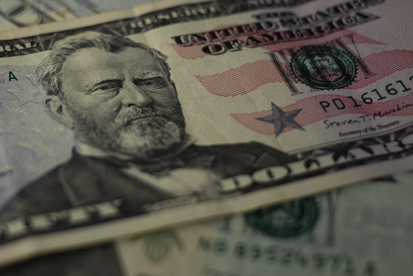 Cambio de moneda en Cuba: el dólar y el euro siguen en ascenso en el mercado informal